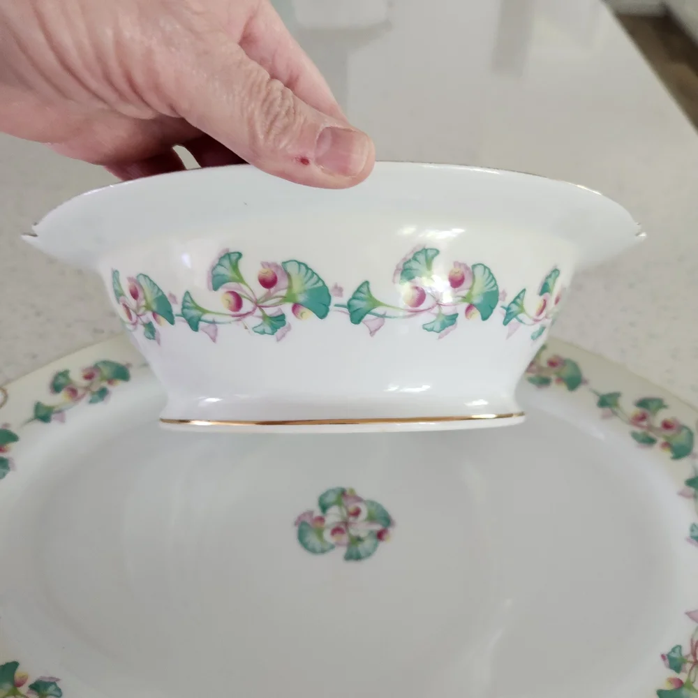 Berkshire Imperial Allegro Fine China Serving Bowl And Lid With Matching Platter